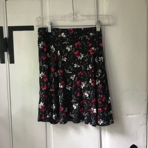 Cotton On Women’s floral Mini Skirt size small